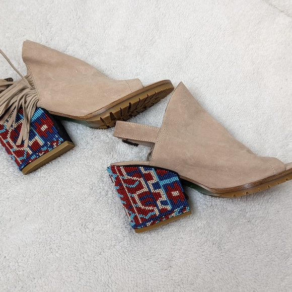 Donald J Pliner Tan Omara Suede Slingback Heels - Size 6 - Picture 3 of 9